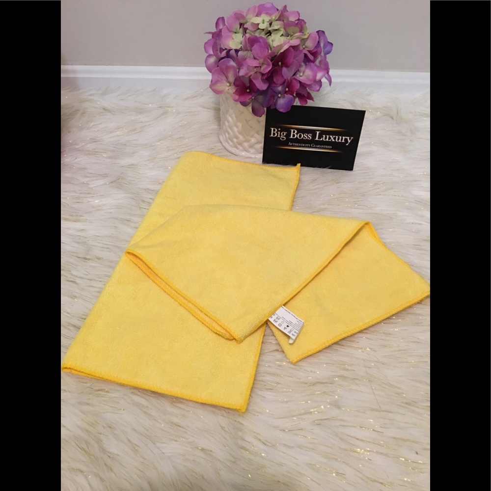 Microfiber clots for leather care